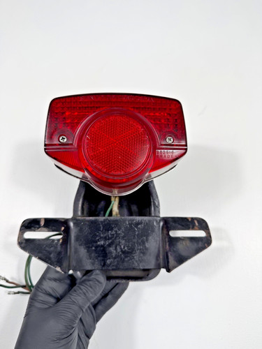 Feu arrière honda 125 - 125, cb