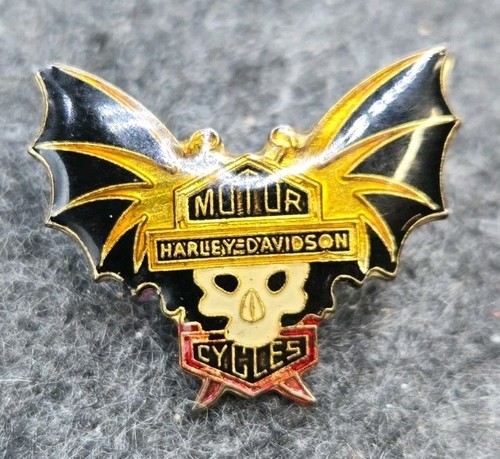Harley davidson gold bat - bat, wing