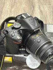 Fotocamera Nikon D5200 kit +  AFS 18 55 mm f 3.5 5.6 VR DX Autofocus