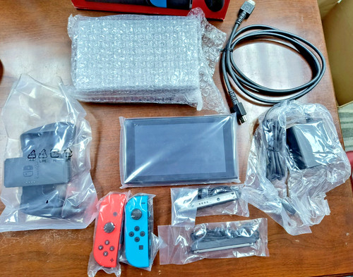 Nintendo switch 32gb handheld - nintendo,