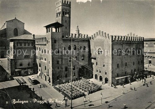 Bologna piazza enzo - piazza, re