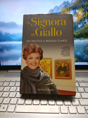 Signora giallo un - la, in