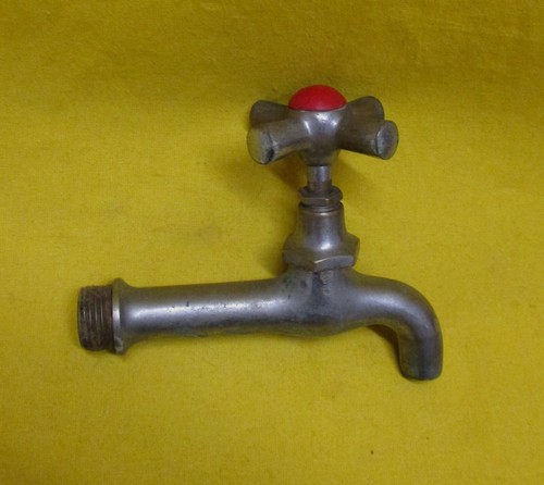 Antico rubinetto acqua - rubinetto,