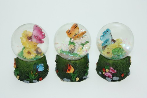 Sfera con brillantini farfalla - con,