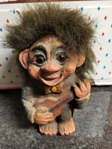 Vintage form troll - vintage,