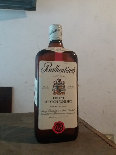 Bottiglia vintage whisky