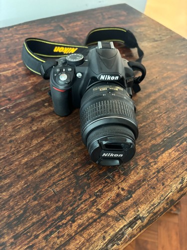 Nikon d3100 18 105mm - +, 18-105mm