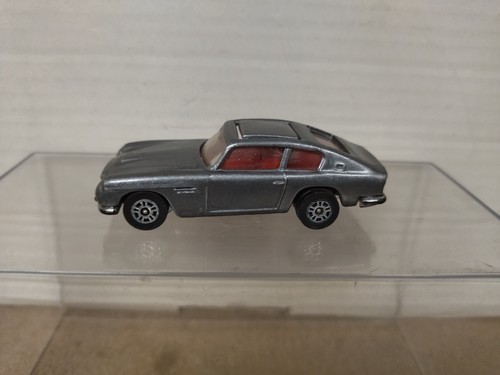 Aston martin db6 james bond - aston,