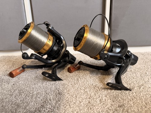 Coppia emblema daiwa 45 - x,