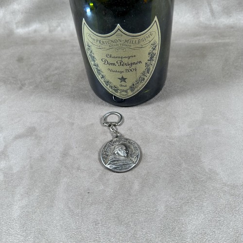 Rare porte clés - porte, moet&chandon