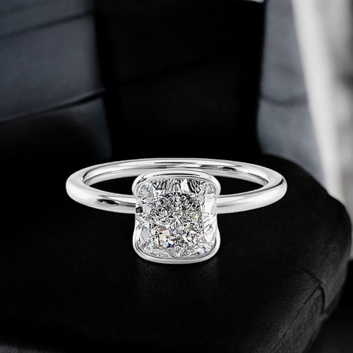 Anello con diamanti