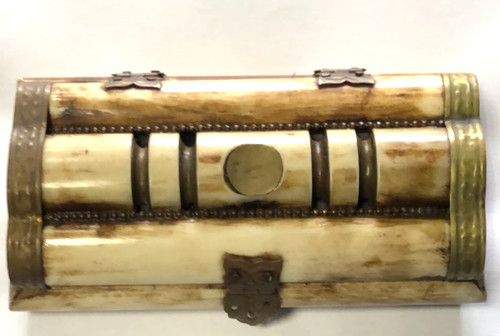 Scatola legno intarsiato - in,