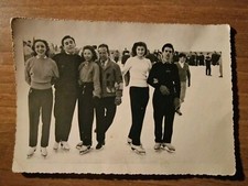 # 19717. Foto Persone Su Pista Pattinaggio  Ghiaccio 1952 Pellerina Torino 15x10