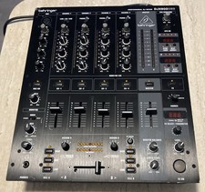 Behringer DJX900USB Mixer DJ
