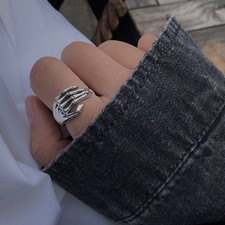  Anello a mano cranio anello