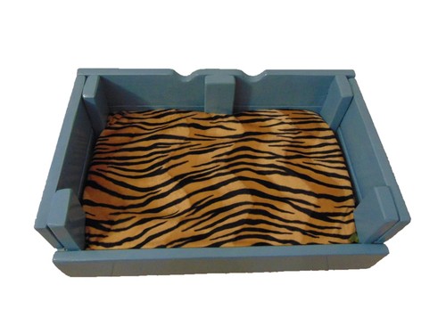 Divanetto cuccia legno - in,
