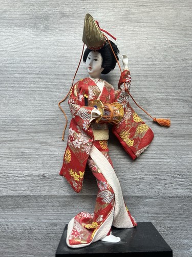 Bambola geisha giapponese