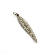 Piccolo Ciondolo Piuma Foglia