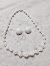 Collana E Orecchini Vintage In Vetro Bianco Latte 