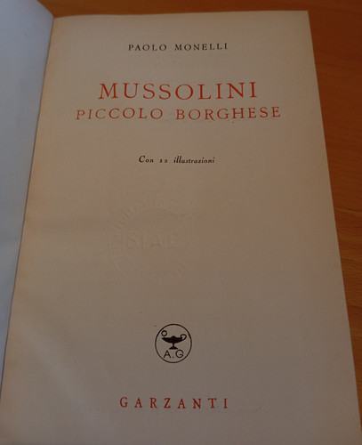 Mussolini piccolo borghese - piccolo,