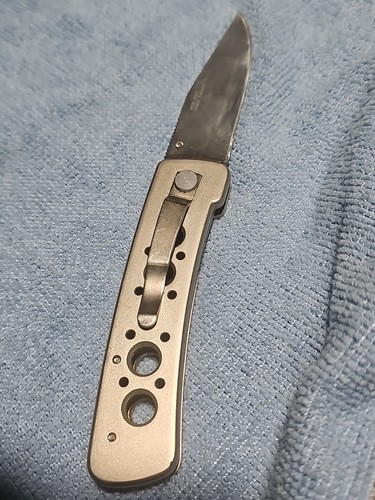 Crkt lock knife - lock,
