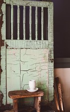 Antica Porta Francese in legno massello con patina verde