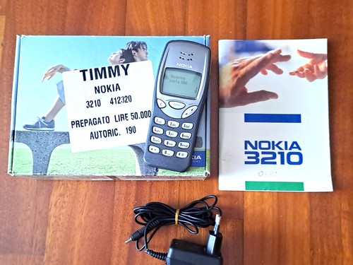 Cellulare nokia 3210 con - cellulare,
