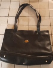 Mac Douglas Sac à main cuir noir porté épaule