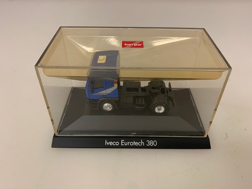 Herpa trattore iveco - herpa,