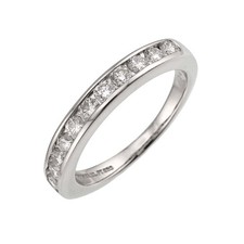 Anello a fascia mezzo diamante