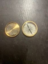 Antica bussola in ottone vintage retrò outdoor escursionismo