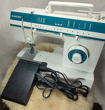 MACCHINA DA CUCIRE SINGER
