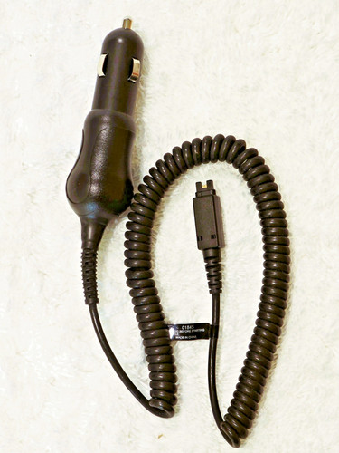 Caricabatteria auto cingolare