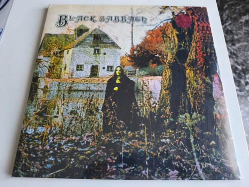 Black sabbath - black,