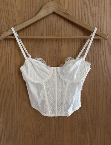 Top romantico nuovo con