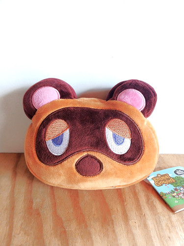 Peluche tom nook - nook, junior
