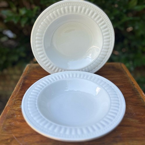 Set majesticware by - 2,