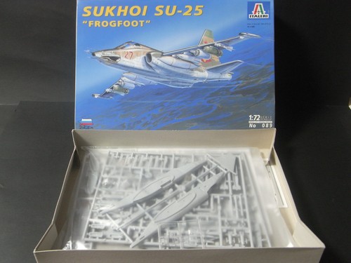Sukhoi frogfoot italeri - sukhoi, su-25