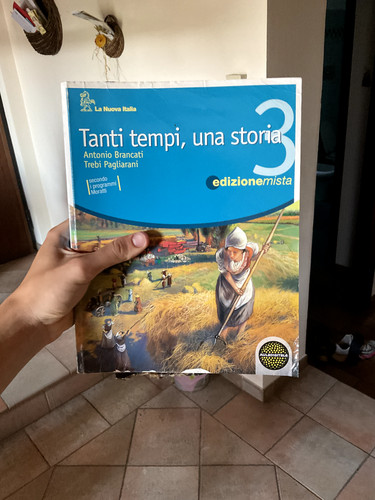 Tanti tempi una storia - tanti,