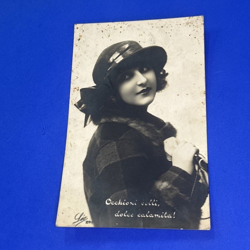Foto donna occhioni dolce - foto,