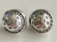 Pandora clip ritirate luna
