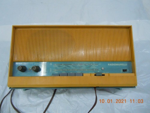 Vecchia radio vintage - radio,