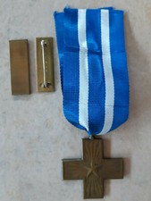 Medaglia CROCE DI GUERRA REPUBBLICA ITALIANA con spilla e nastrino
