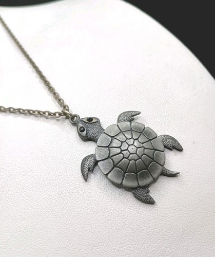 Collana con ciondolo tartaruga