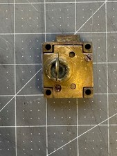 Cassetta di sicurezza antica