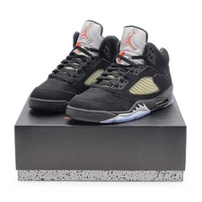 Jordan 5 Retro "Stealth Gold"