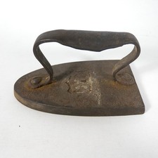 ANTICO FERRO DA STIRO A