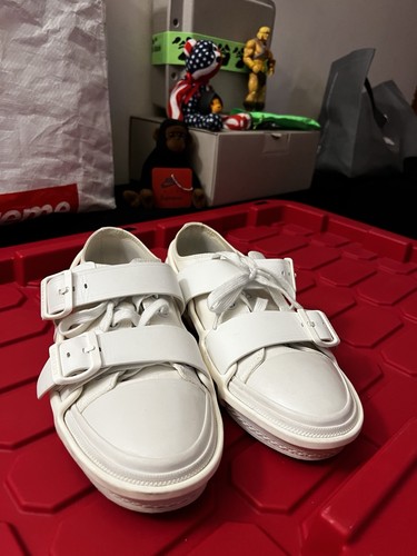 Burberry - ,