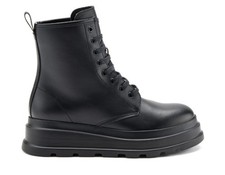 Anfibio da Donna, Frau, pelle