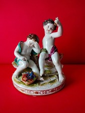 Putti. ''Allegoria della Primavera''  Porcellana  Capodimonte - fine XIX secolo.